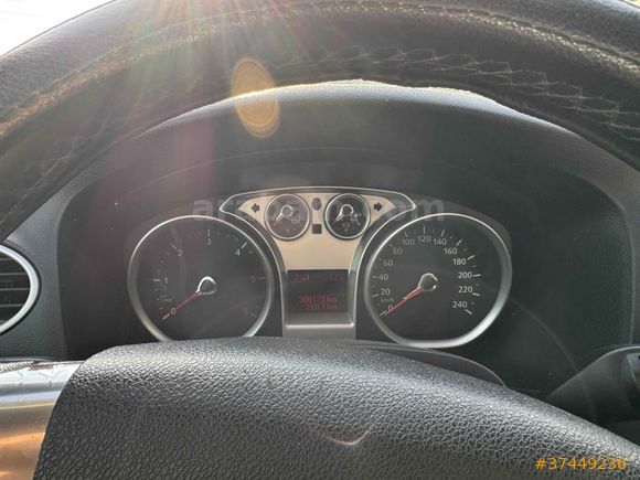 Sahibinden Ford Focus 1.6 TDCi Titanium 2011 Model 