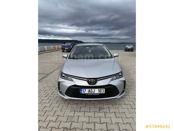 Sahibinden Toyota Corolla 1.5 Flame 2021 Model Çanakkale 71.000 km Gri