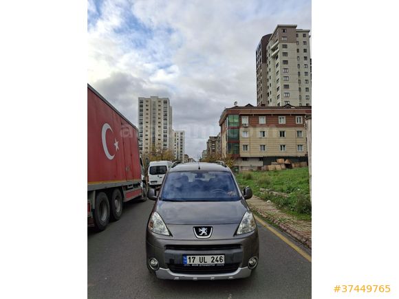 2011 MODEL 120.000 KM'DE  PEUGEOT PARTNER PREMİUM PACK