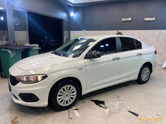 Sahibinden Fiat Egea 1.4 Fire Easy 2020 Model  93.000 km Beyaz