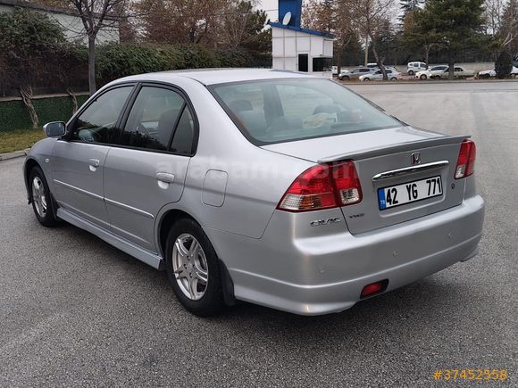 Sahibinden Honda Civic 1.6 i-VTEC LS 2004 Model