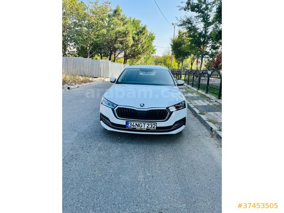 Sahibinden Skoda Octavia 1.5 TSI Sport 2021 Model