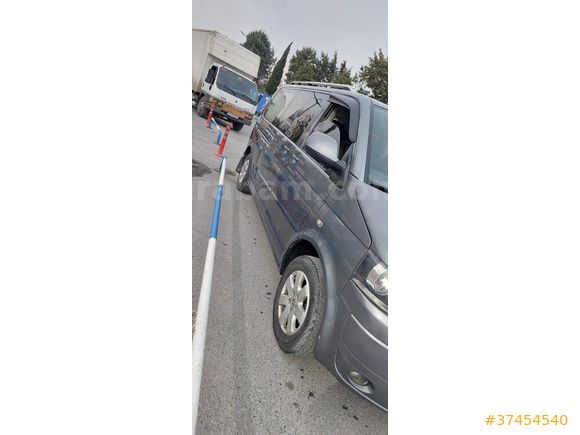 Sahibinden Volkswagen Caravelle 2.0 TDI Trendline 2011 Model  420.000 km Füme