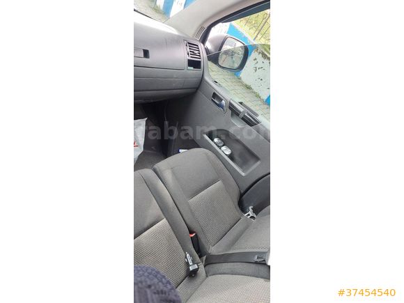 Sahibinden Volkswagen Caravelle 2.0 TDI Trendline 2011 Model  420.000 km Füme
