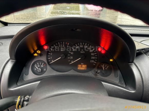 Sahibinden Opel Corsa 1.0 Essentia 2004 Model