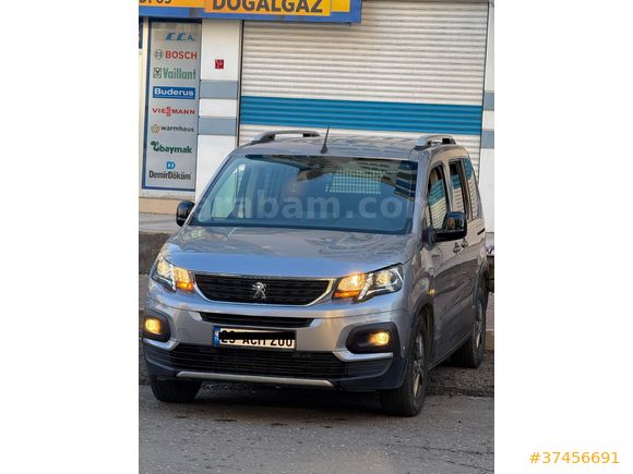 Sahibinden Peugeot Rifter 1.5 BlueHDI Allure 2022 Model
