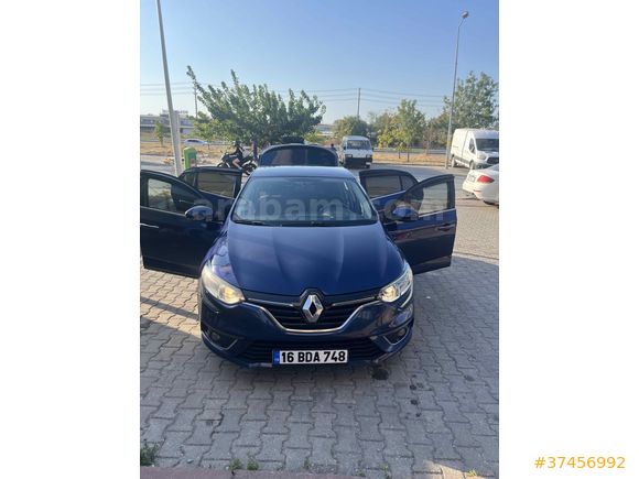 Sahibinden Renault Megane 1.5 dCi Touch Plus 2017 Model  240.000 km Lacivert