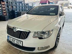 Sahibinden Skoda SuperB 1.6 TDI Prestige 2012 Model  346.000 km Beyaz