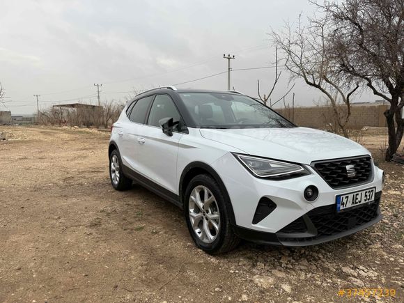 Sahibinden Seat Arona 1.0 EcoTSI FR  Plus 2025 Model 

