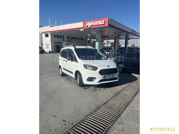 Sahibinden Ford Tourneo Courier 1.5 TDCi Trend 2023 Model 