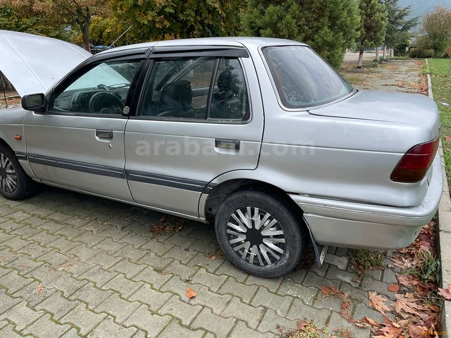 Sahibinden Mitsubishi Lancer 1.5 GLX 1990 Model Isparta 473.000 km Gri (Gümüş) 5