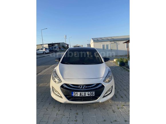 Düşük km tek değişenli i30 