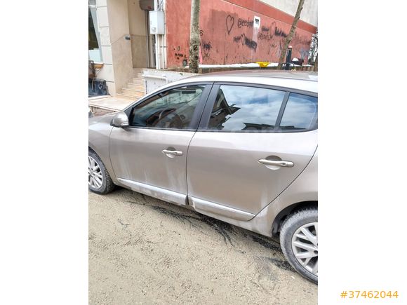 Sahibinden Renault Megane 1.5 dCi Dynamique 2015 Model 