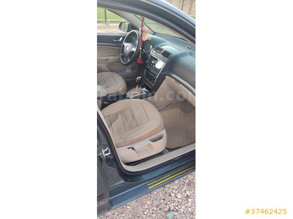2005 MODEL Skoda Octavia 1.6 Ambiente