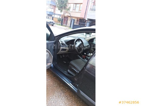 Sahibinden Renault Fluence 1.5 dCi Business 2012 Model