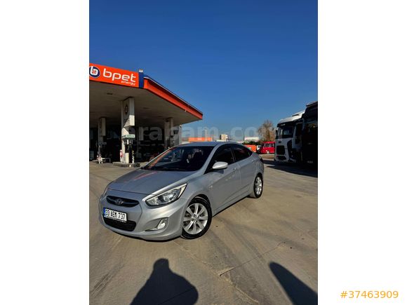 Sahibinden Hyundai Accent Blue 1.6 CRDI Mode Plus 2015 Model 