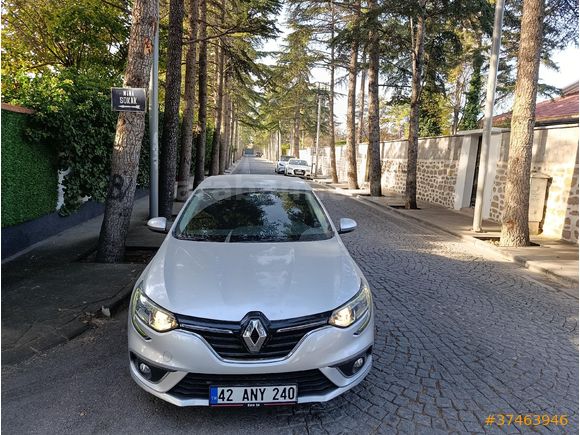 Sahibinden Renault Megane 1.5 dCi Touch 2017 Model  135.000 km Gri (titanyum)