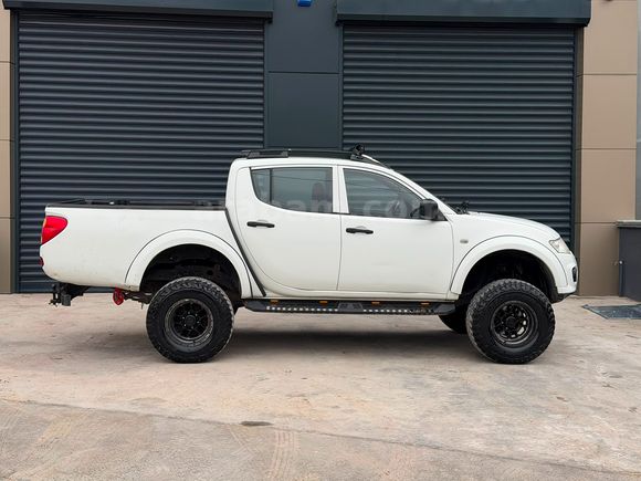 Sahibinden Mitsubishi L 200 4x4 Intense 2014 Model 
