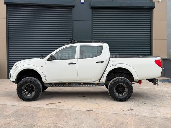 Sahibinden Mitsubishi L 200 4x4 Intense 2014 Model 