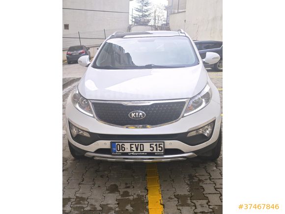 Sahibinden  en dolusu  Hatasız Kia Sportage 1.6 GDI Concept Plus 2014 Model  130.000 km Beyaz