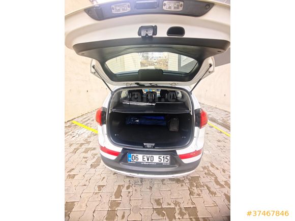 Sahibinden  en dolusu  Hatasız Kia Sportage 1.6 GDI Concept Plus 2014 Model  130.000 km Beyaz