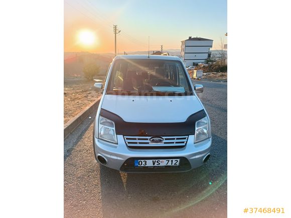 Sahibinden Ford Tourneo Connect 1.8 TDCI Deluxe 2012 Model