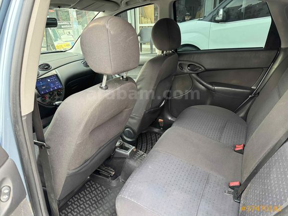 Galeriden Ford Focus 1.6 Collection 2004 Model İzmir