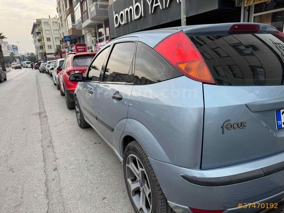 Galeriden Ford Focus 1.6 Collection 2004 Model İzmir