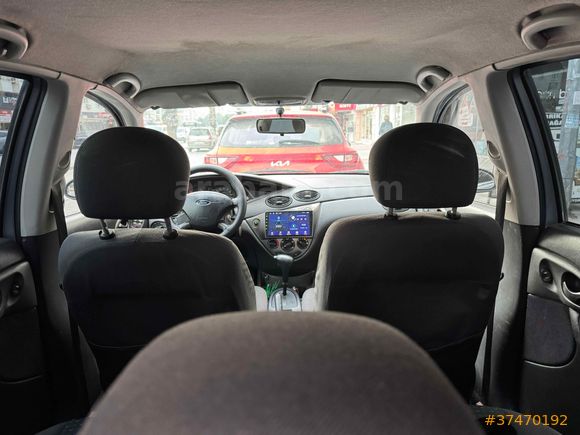 Galeriden Ford Focus 1.6 Collection 2004 Model İzmir