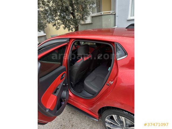 Sahibinden Renault Clio 0.9 TCe Icon 2012 Model 