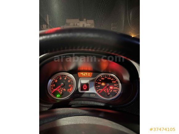  Renault Clio 2011 Model  165.000 km 