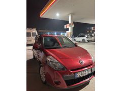  Renault Clio 2011 Model  165.000 km 