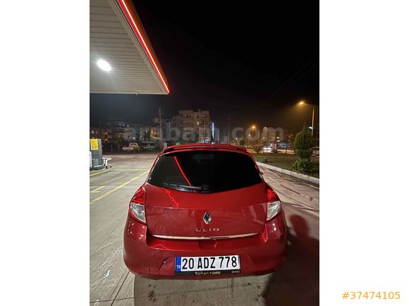  Renault Clio 2011 Model  165.000 km 