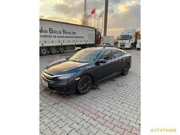 Memurdan Honda Civic 1.6 i-VTEC ECO Elegance 2021 konuşan paket 