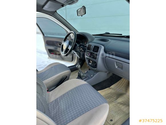 Sahibinden Renault Clio 1.4 RNA 2000 Model 