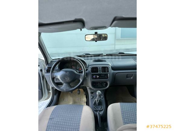 Sahibinden Renault Clio 1.4 RNA 2000 Model 