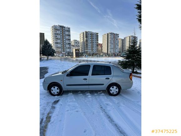Sahibinden Renault Clio 1.4 RNA 2000 Model 