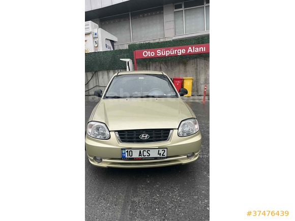 Sahibinden Hyundai Accent 1.3 Admire 2005 Model  232.000 km Altın