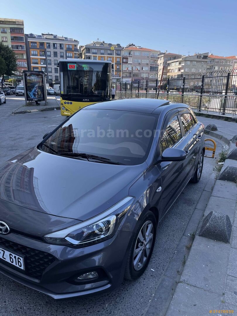 Sahibinden Hyundai i20 1.4 MPI Smart 2020 Model İstanbul 84.000 km Gri 1