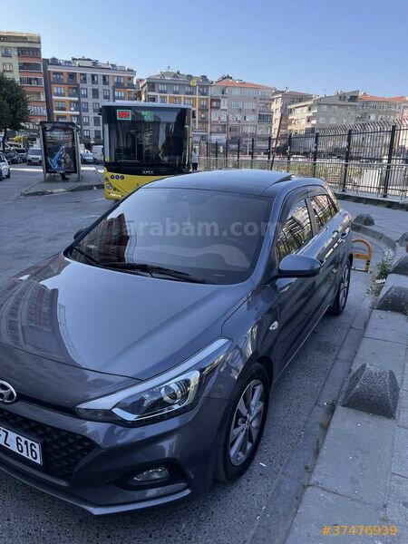Sahibinden Hyundai i20 1.4 MPI Smart 2020 Model İstanbul 84.000 km Gri