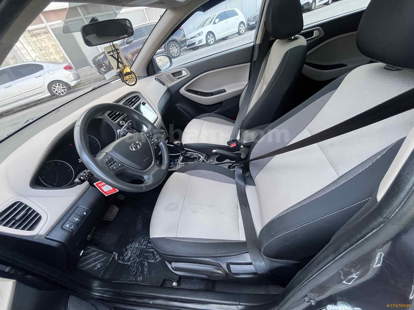 Sahibinden Hyundai i20 1.4 MPI Smart 2020 Model İstanbul 84.000 km Gri 7