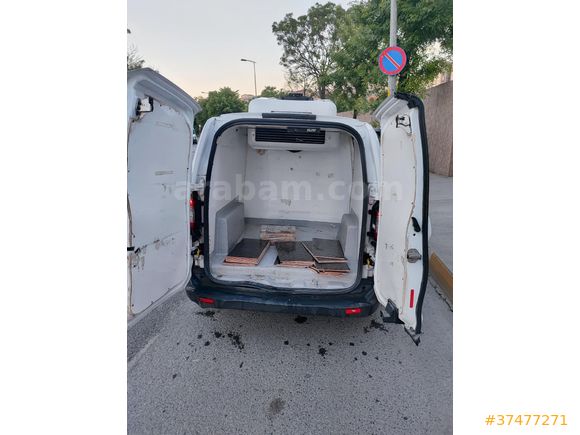 Sahibinden Ford Transit Courier 1.5 TDCi Trend 2020 Model