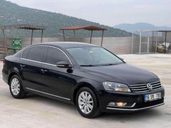 Sahibinden Volkswagen Passat 1.6 TDi BlueMotion Comfortline 2012 Model  190.000 km Siyah