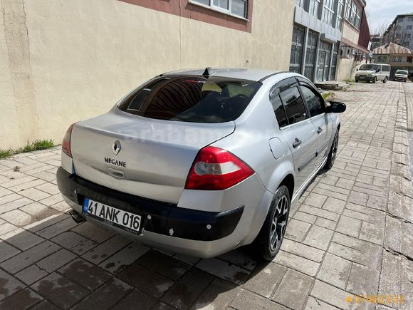 Sahibinden Renault Megane 1.4 Authentique 2006 Model  218.000 km Gri