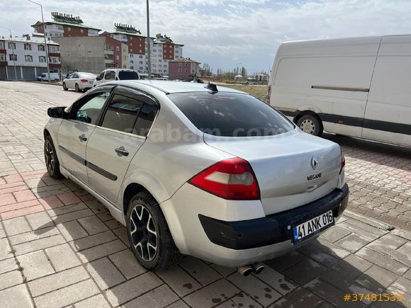 Sahibinden Renault Megane 1.4 Authentique 2006 Model  218.000 km Gri