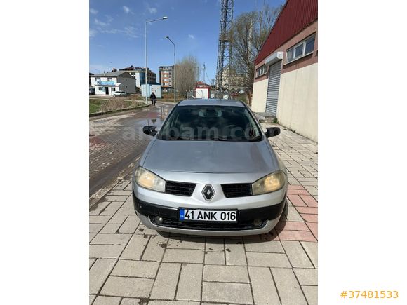 Sahibinden Renault Megane 1.4 Authentique 2006 Model  218.000 km Gri