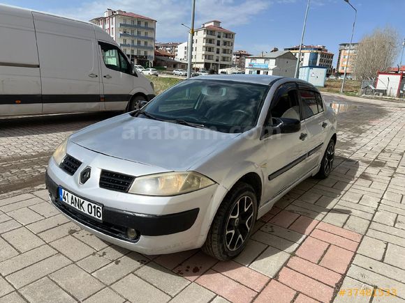 Sahibinden Renault Megane 1.4 Authentique 2006 Model  218.000 km Gri