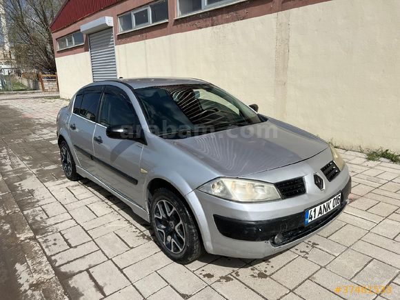 Sahibinden Renault Megane 1.4 Authentique 2006 Model  218.000 km Gri