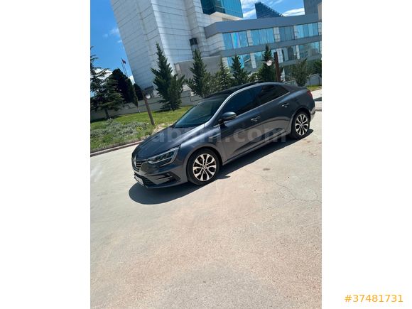 Sahibinden Renault Megane 1.3 TCe Icon 2023 Model