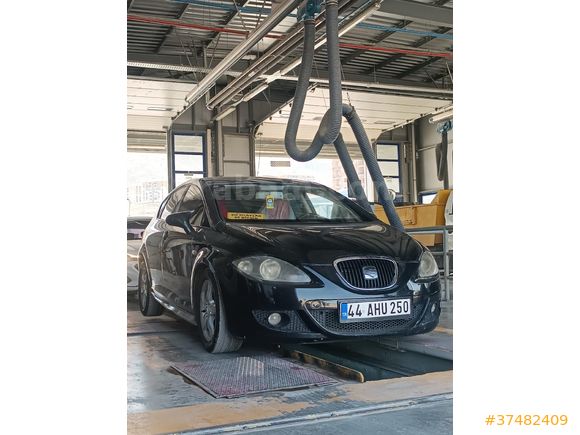 Sahibinden Seat Leon 1.6 Stylance 2009 Model  250.000 km Siyah